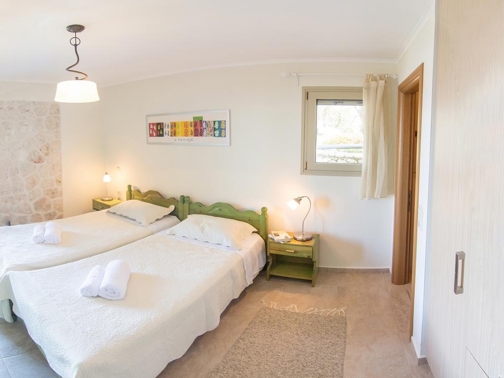 Villa Jiulita Tsoukaladhes Luaran gambar